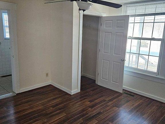 3rd image of 595-597 Zanesville Ave #597