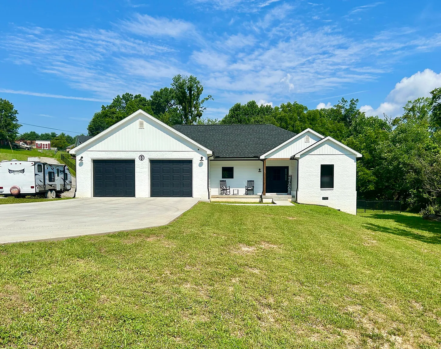 98 Spring View Dr photo 1