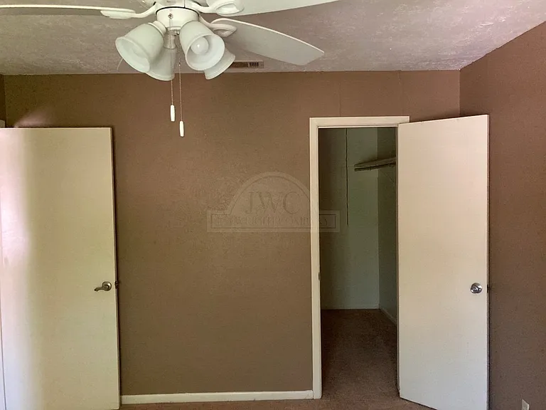 4502 Chase Cir — Photo 6