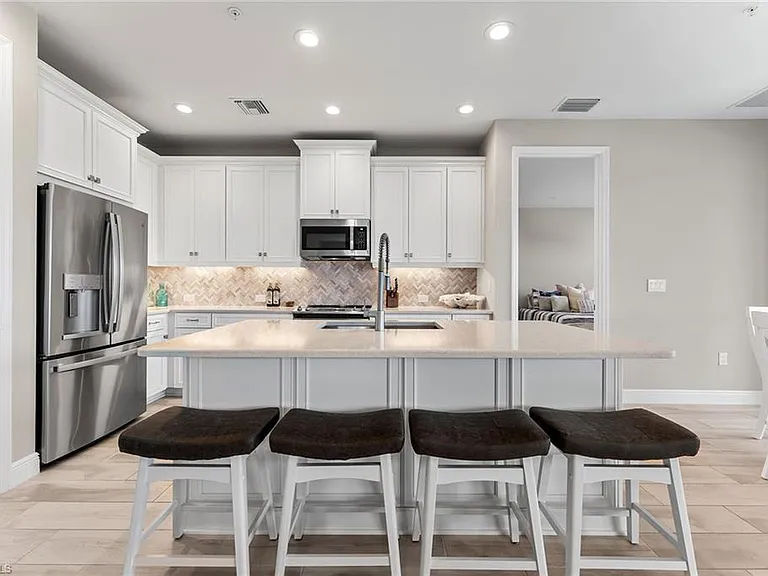 2609 Seychelles Cir #1608 — Photo 13