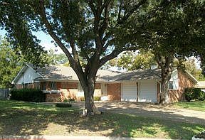2nd image of 5019 Loch Lomond Dr