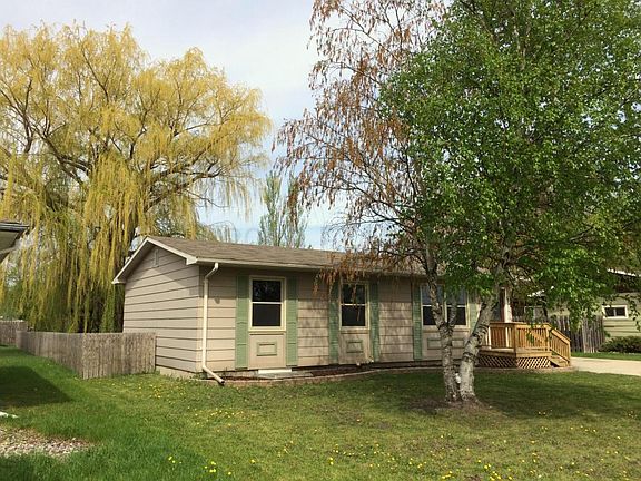 3rd image of 1206 1st St E