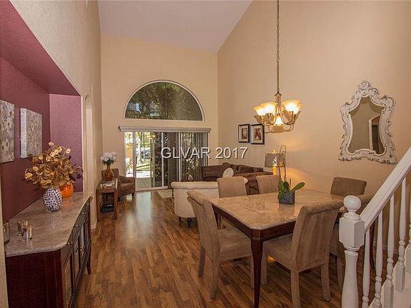 4th image of 819 Majestic Oak St