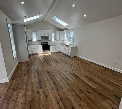 3rd image of 9530 3/4 S Felton Ave