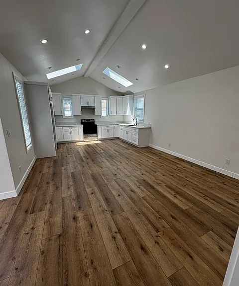 9530 3/4 S Felton Ave — Photo 3
