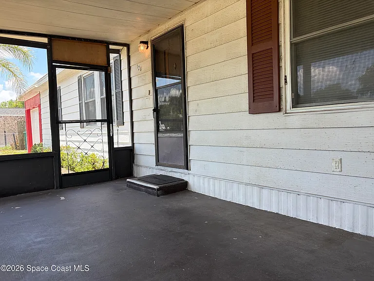 126 Vanguard Cir — Photo 12