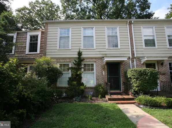 1724 Dana St, Crofton, MD 21114
