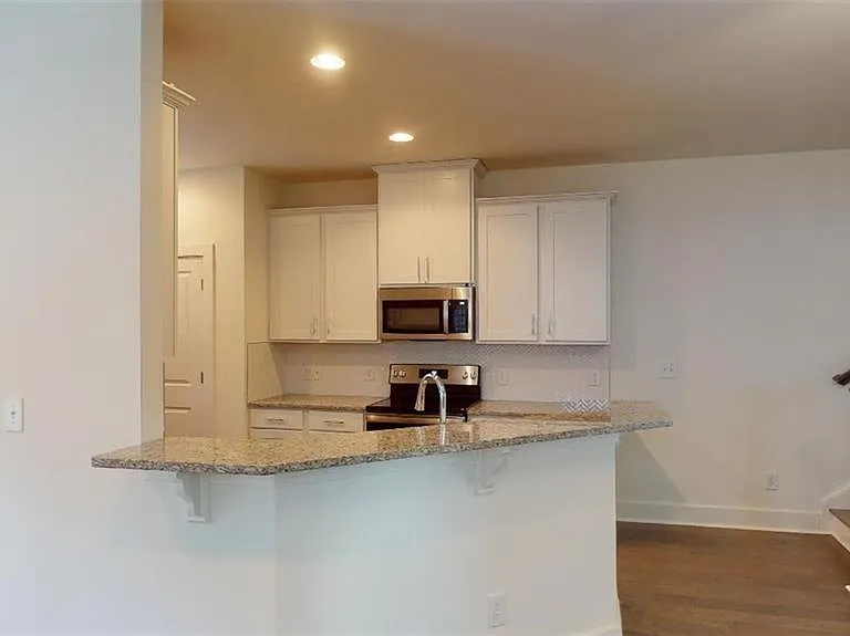 6328 Scudders Dr — Photo 4