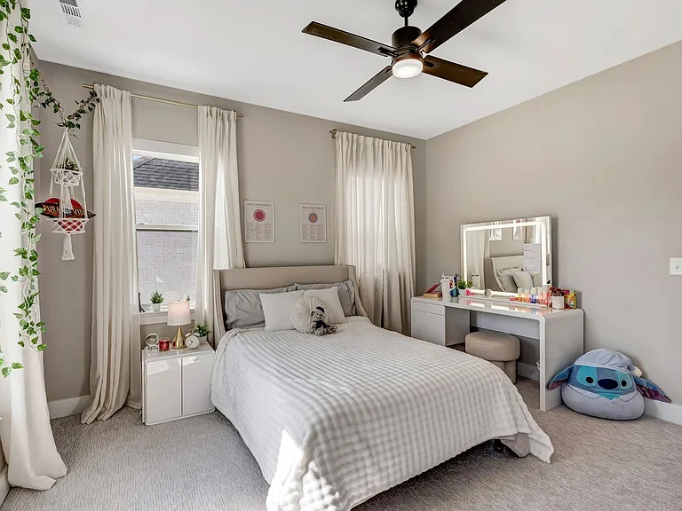 3270 Sassafras Ln — Photo 36