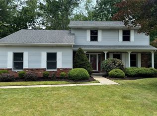 6151 Eagles Nest Rd, Mentor, OH 44060