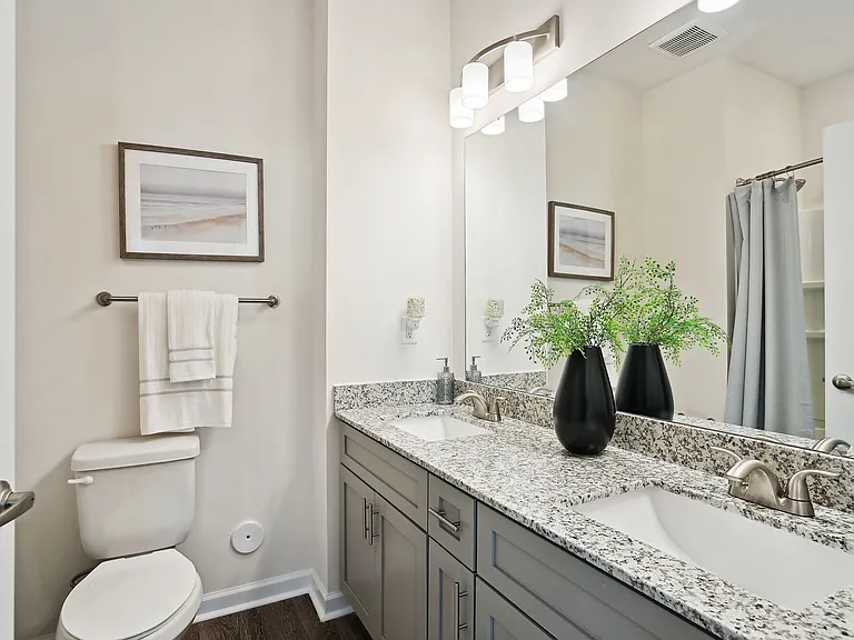 Beaumont Oaks at Porters Neck Apartments & Townhomes — Photo 13