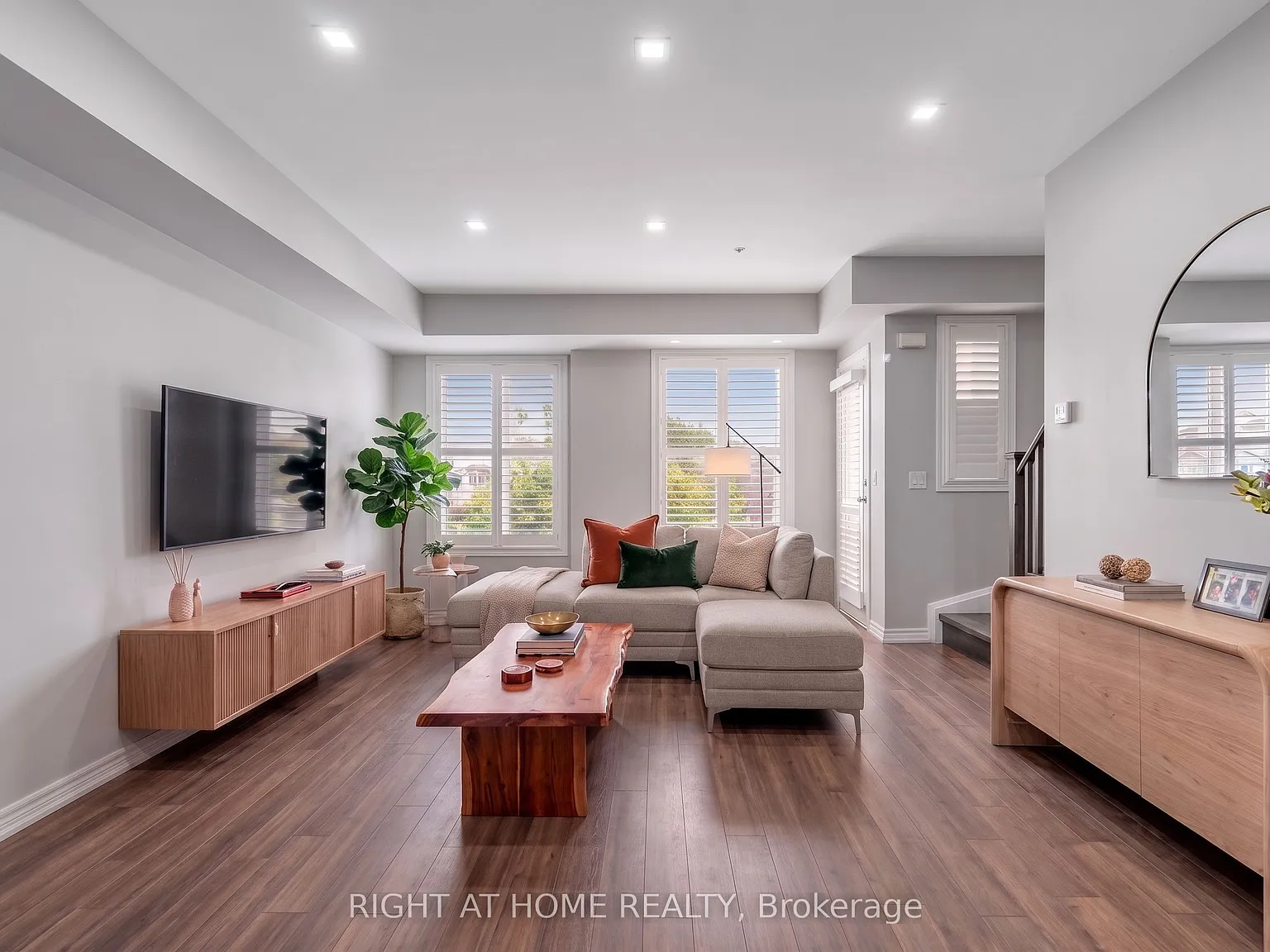 2 bed, $3,000 — Photo 3