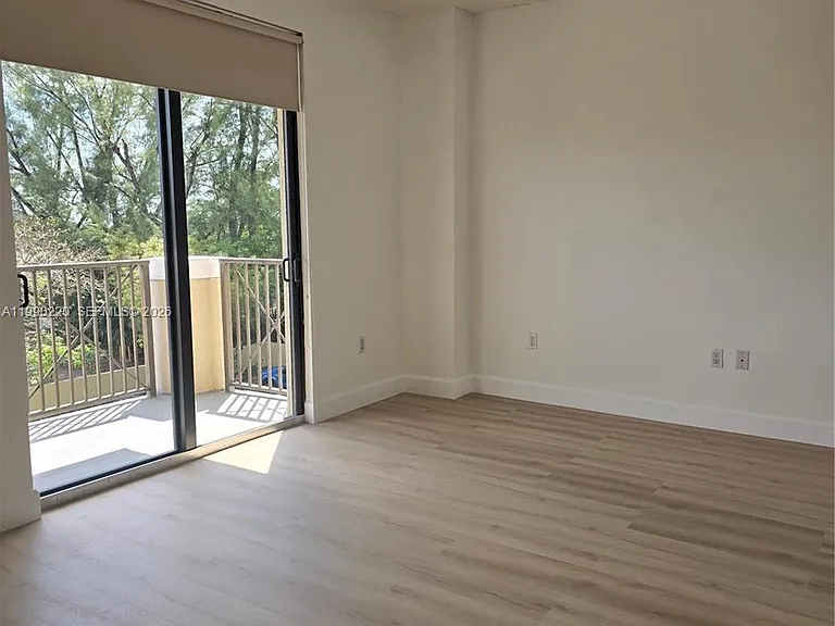 8430 SW 8th St #308B — Photo 4