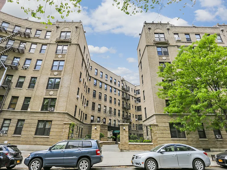 779 Riverside Dr #B33 — Photo 9