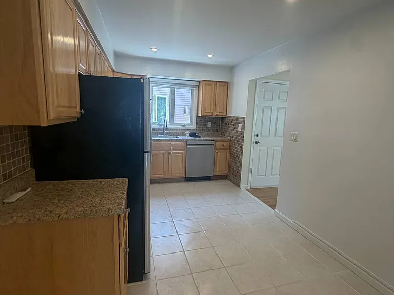 268 Chesterton Ave #1 — Photo 4