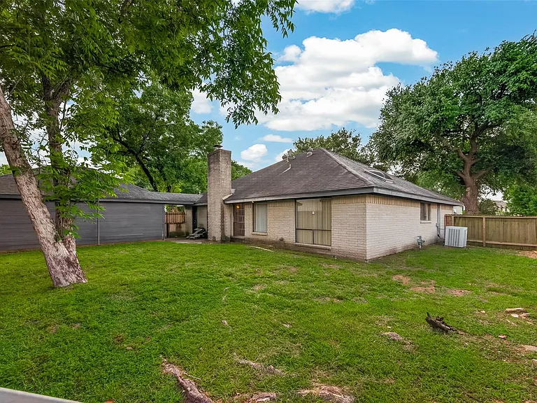 12835 Woodlite Ln — Photo 37