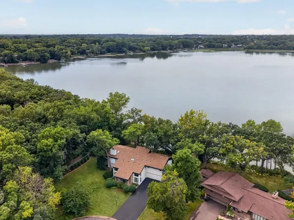 5605 Evergreen Ln N, Plymouth, MN 55442
