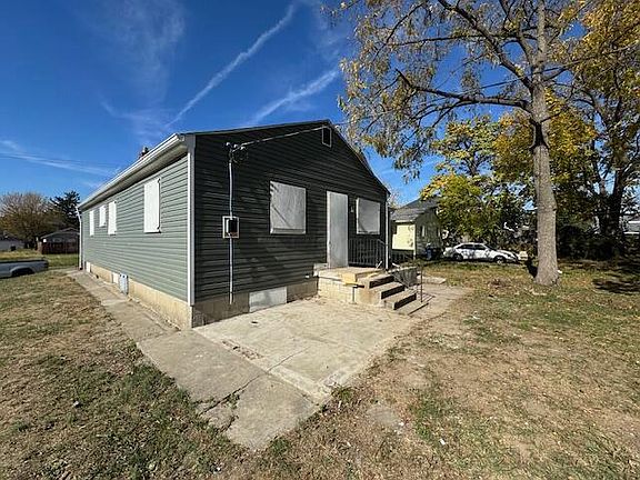 5th image of 350 S Wheatland Ave