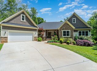 1076 Hinsdale Dr, Mount Ulla, NC 28125