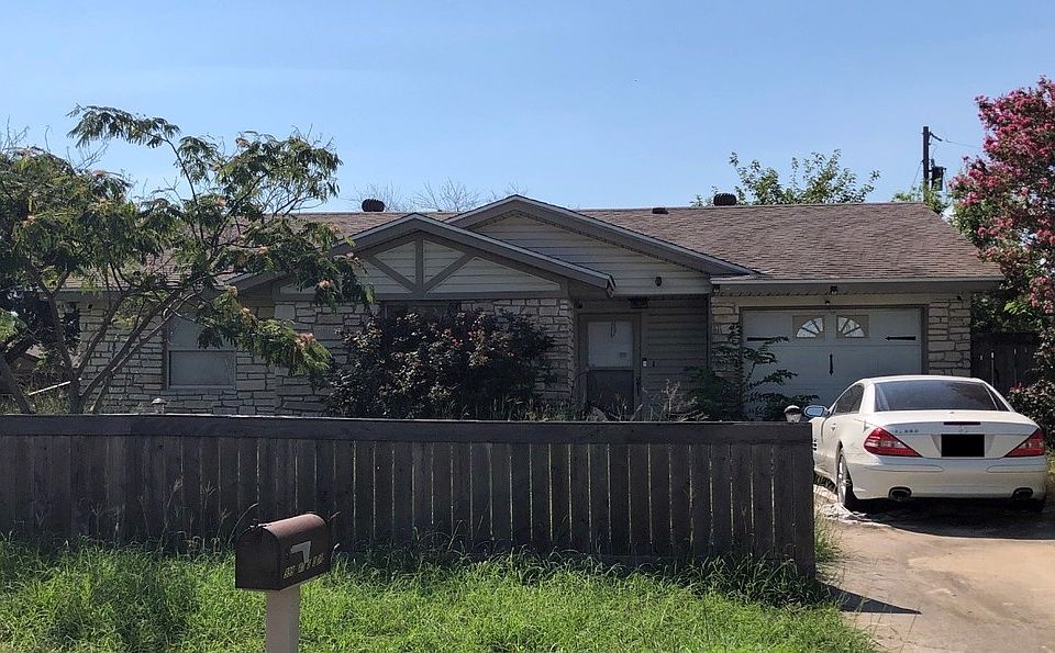 1st image of 999 Gasisco Dr