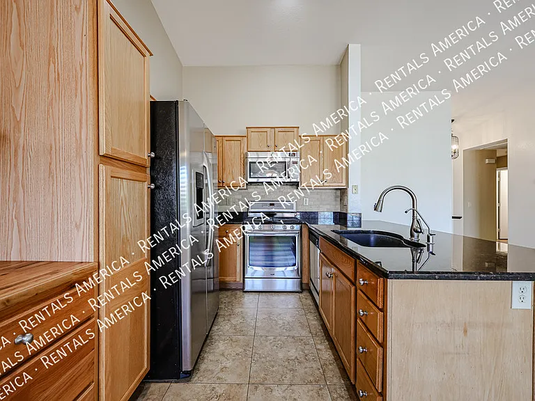 8918 E Indiana Ave — Photo 11