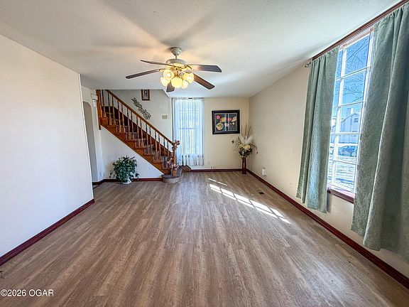 2nd image of 210 N Moffet Ave