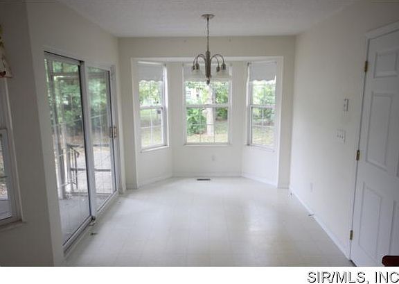 5th image of 1437 Willoughby Dr