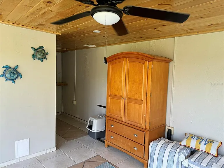 2811 Poinciana Ct — Photo 20