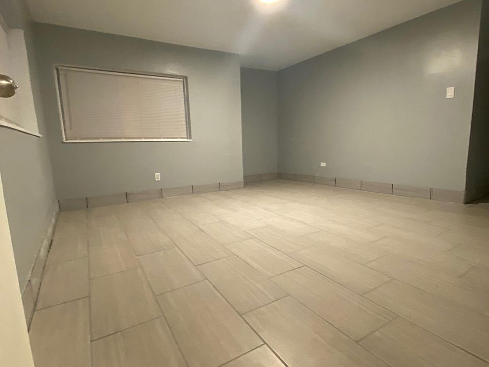 1st image of 1839 S 51st Ave #B