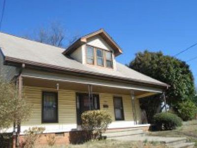 710 Maple Ave, Burlington, NC, 27215