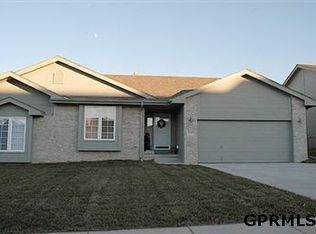 5717 N 167th Cr Ave, Omaha, NE 68116