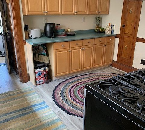 2nd image of 140 Washington St #1