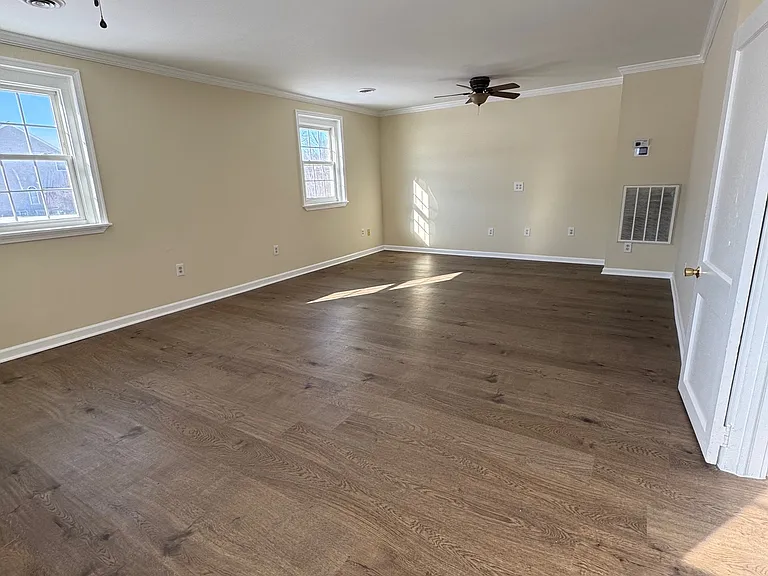 DOWNSTAIR BEDROOM 1