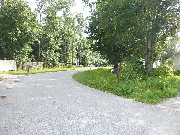 4th image of 2471 Park Pass