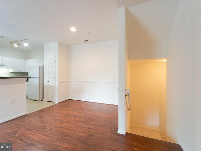 11391 Aristotle Dr #11-214 — Photo 8