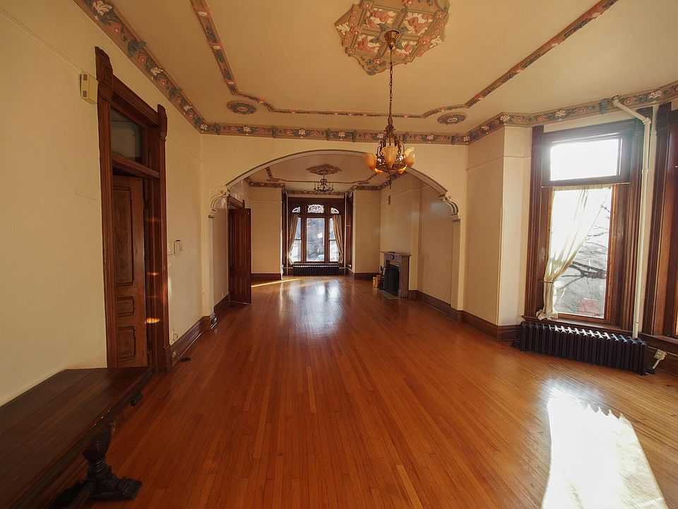 View of Living/Dining Room facing street