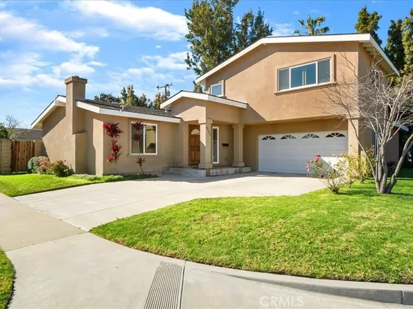 8402 Brush Dr, Huntington Beach, CA 92647