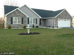 103 Pleasant Waters Rd, Greencastle, PA 17225