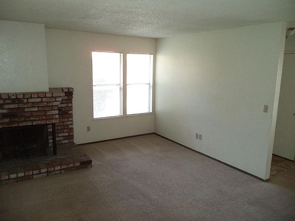 5th image of 3817 Pan Am Dr APT C