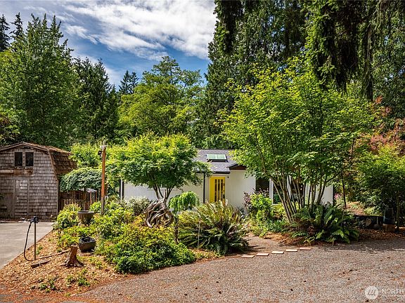 3rd image of 18104 76th Avenue W