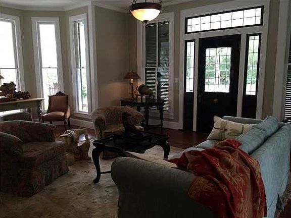 3rd image of 103 Avenue C