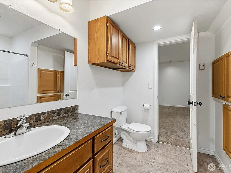 3231 Grand Ave #B — Photo 7