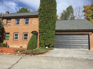 229 Undercliff Ter, Princeton, WV 24740
