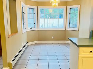 39 Arcadia Dr, Dix Hills, NY 11746