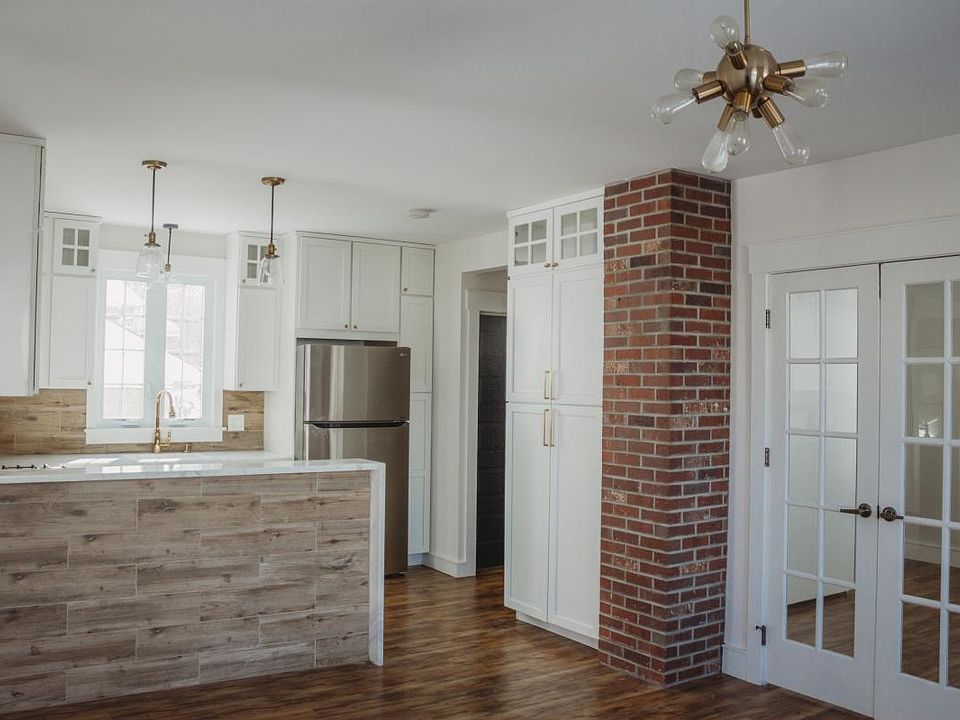 Open floor plan.