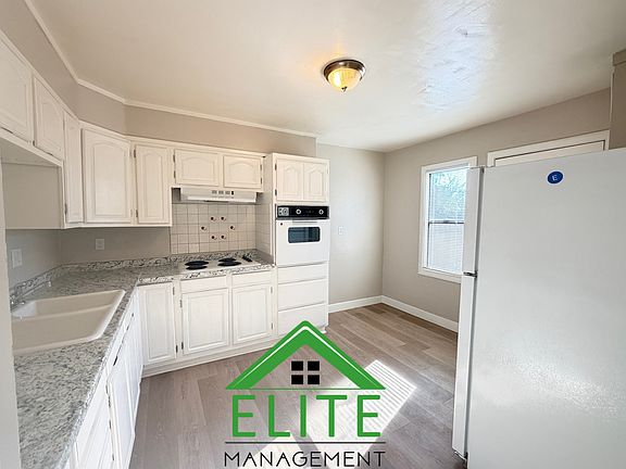 5th image of 2422 Knoll St