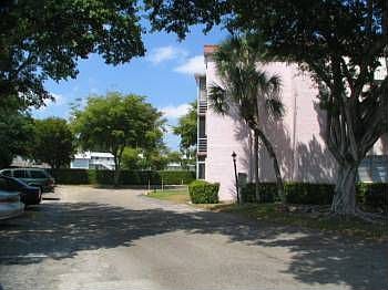 1st image of 4304 NW 9th Ave APT 1-2B