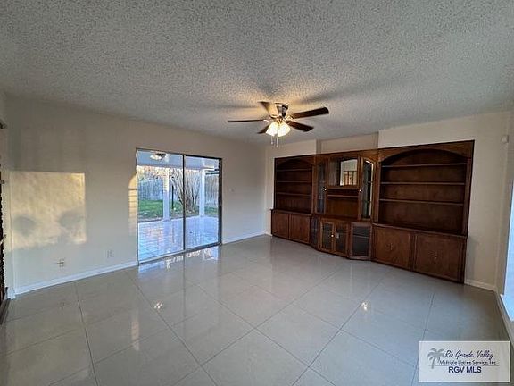 4th image of 1434 Crestview Dr