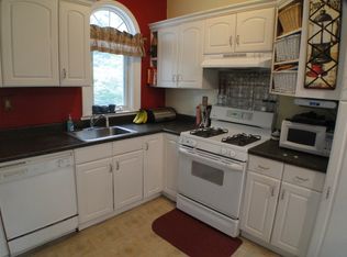 230 N 4th Ave, Manville, NJ 08835