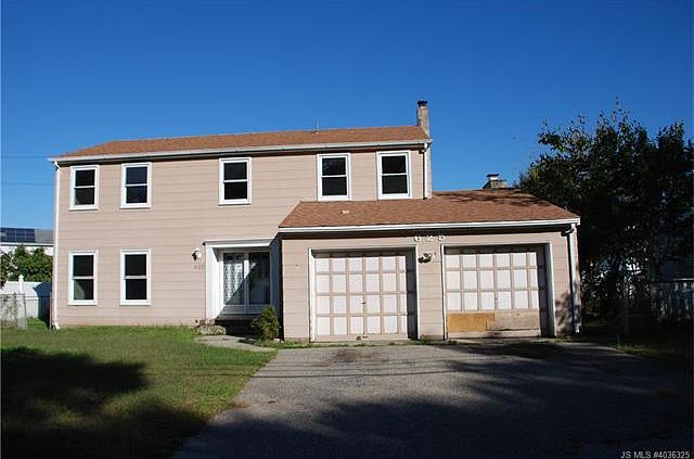 1st image of 625 Garfield Ave